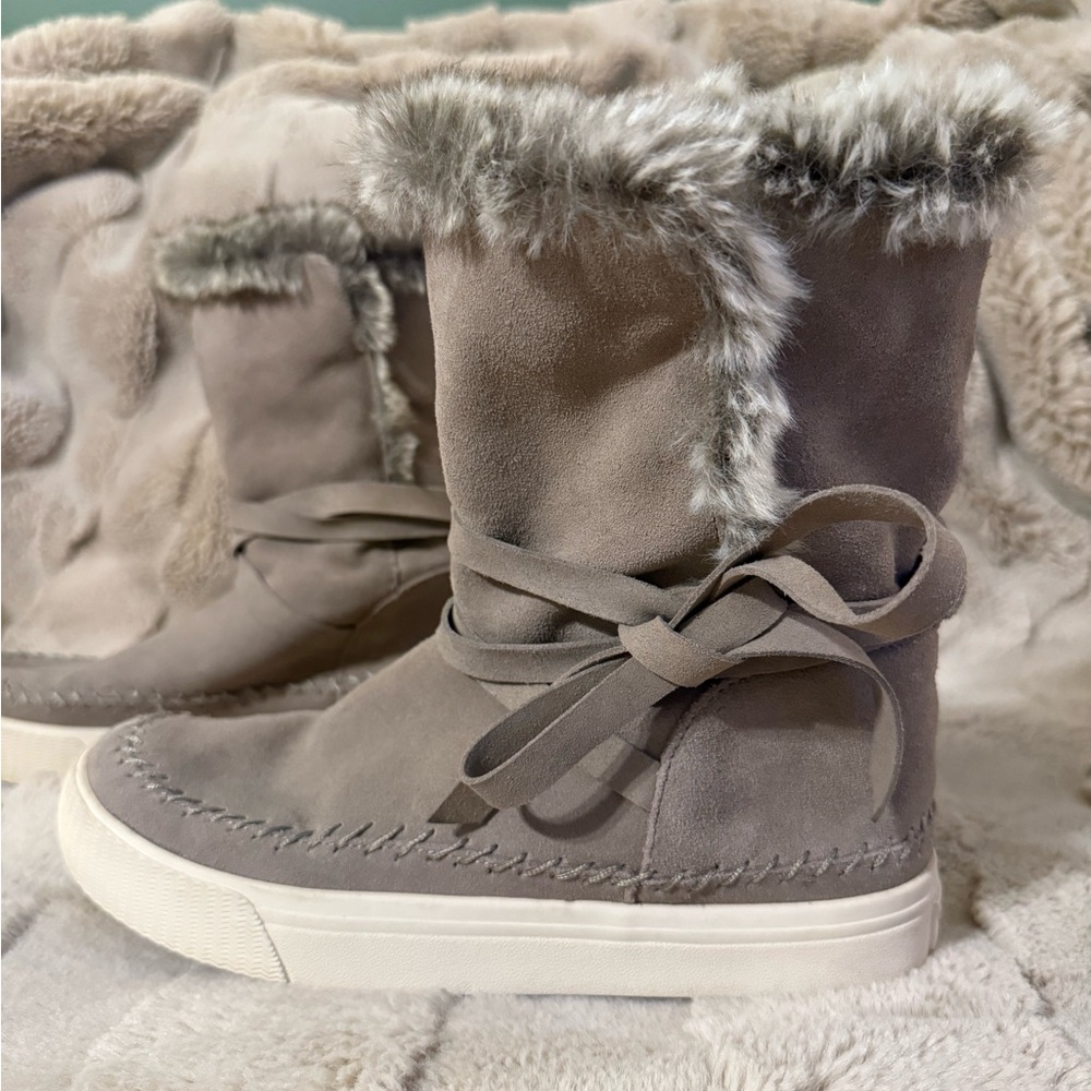 Toms taupe gray Fur-Trimmed Winter Boots